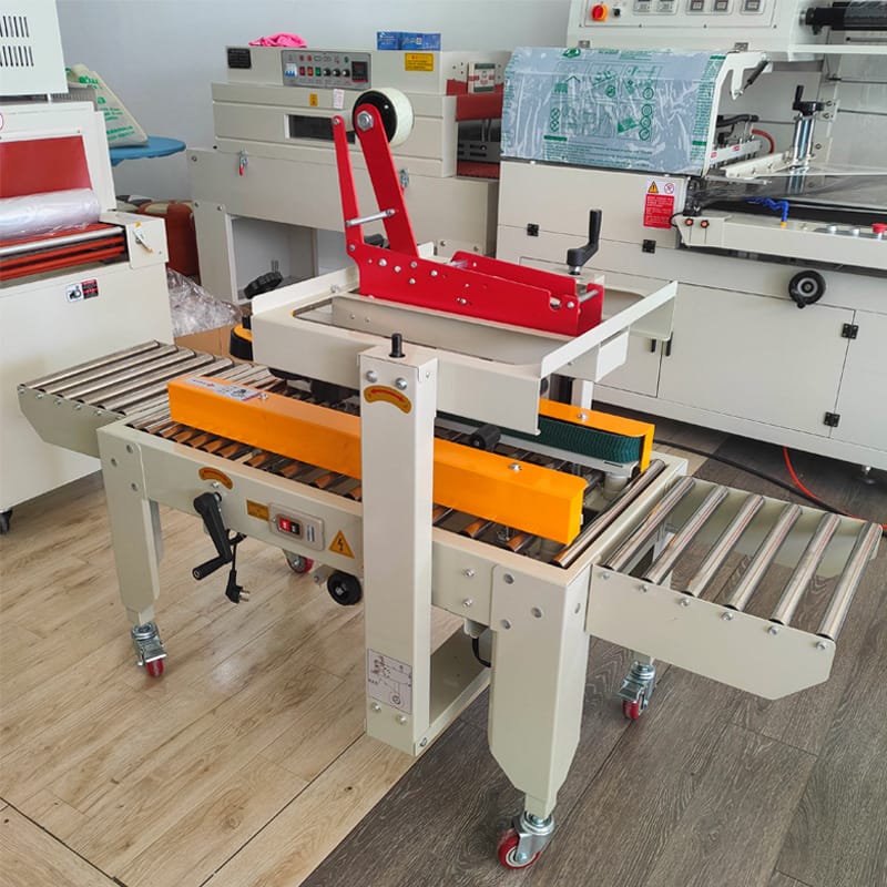 Máy dán băng dính thùng carton tự động